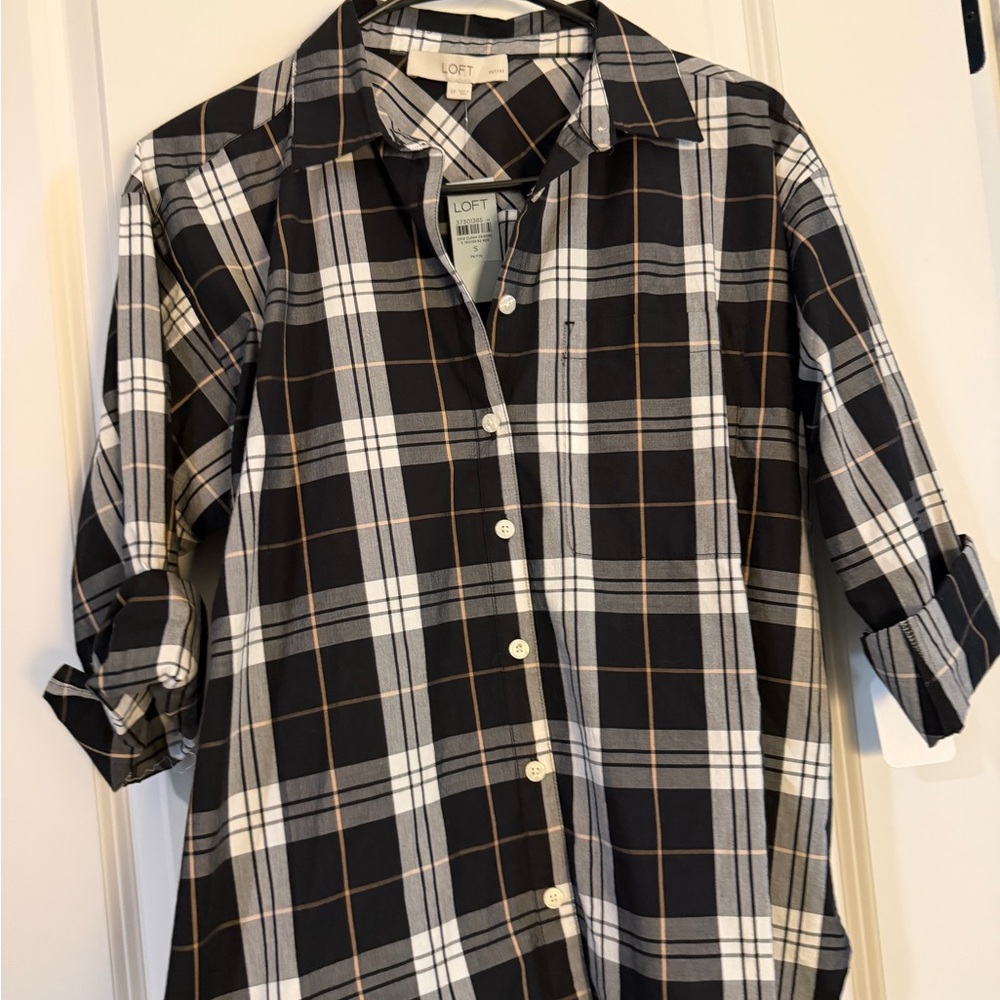 LOFT Black, White & Tan Plaid Button-Down Shirt